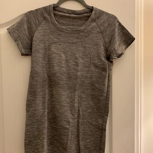 Lululemon Short Sleeve Shirt 2.0